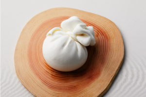 ブッラータチーズとは？とろける食感がたまらない“生モッツァレラ”の魅力