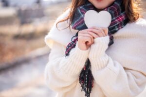 充電式ホットスカーフ LCAWA018 口コミ 評判 暖かさと電熱性能を徹底比較した最新レビュー