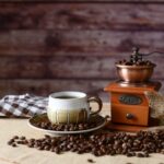 小型エスプレッソマシン ミニバリ ESPR25HBK 口コミ｜小型でも本格的！評判とクレマの実力を徹底紹介