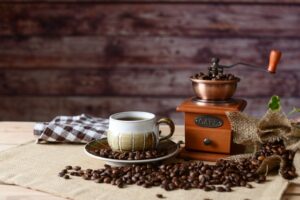 小型エスプレッソマシン ミニバリ ESPR25HBK 口コミ｜小型でも本格的！評判とクレマの実力を徹底紹介